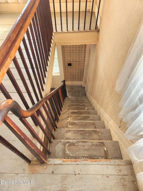 491 Chapel St, Lee, MA 01238 photo 18