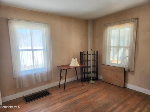 491 Chapel St, Lee, MA 01238 photo 10