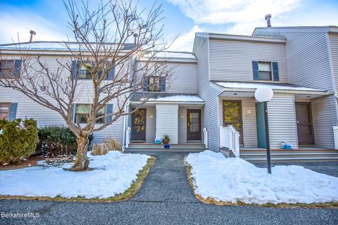 5 Rolling Hls # -7, Lenox, MA 01240