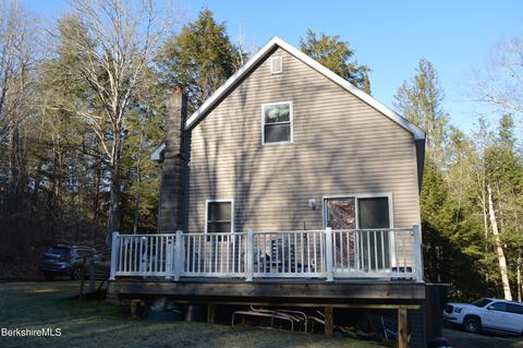165 Sandisfield Rd, Sandisfield, MA 01255