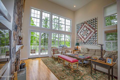 47 Fairwynds Dr, Lenox, MA 01240