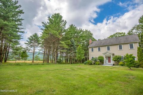 12 Castle Hill Rd, Stockbridge, MA 01262