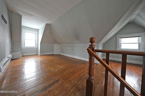 70 Franklin St, Lee, MA 01238 photo 27