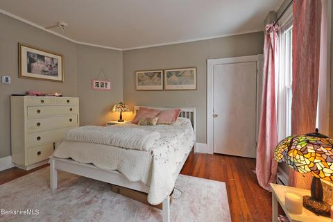 70 Franklin St, Lee, MA 01238 photo 11