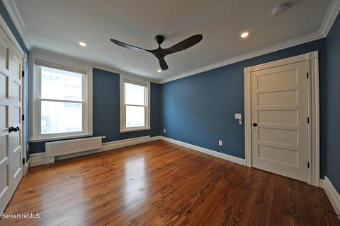 70 Franklin St, Lee, MA 01238 photo 24