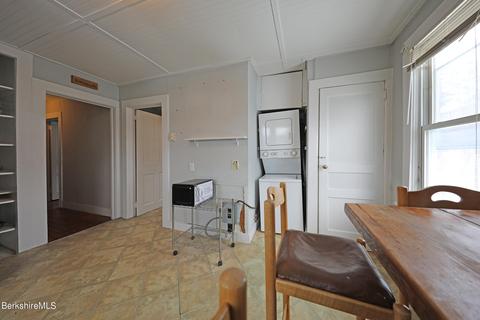 70 Franklin St, Lee, MA 01238 photo 32