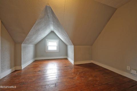 70 Franklin St, Lee, MA 01238 photo 30