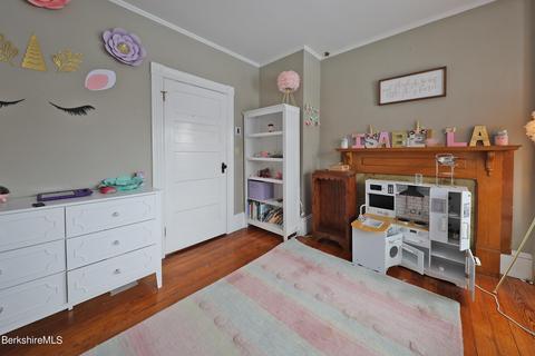 70 Franklin St, Lee, MA 01238 photo 9