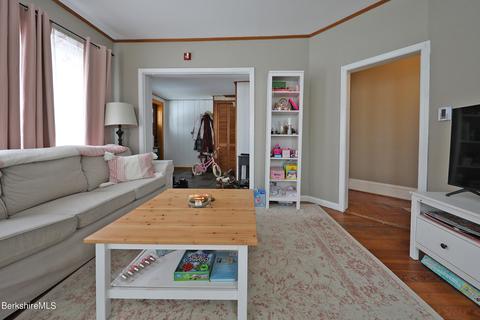 70 Franklin St, Lee, MA 01238 photo 5