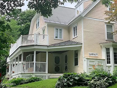 26 Old Stockbridge Rd #4, Lenox, MA 01240