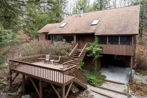 306 Sequena Dr, Sandisfield, MA 01255