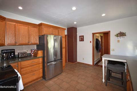 660 E Main St, North Adams, MA 01247 photo 12