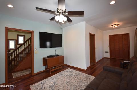 660 E Main St, North Adams, MA 01247 photo 9