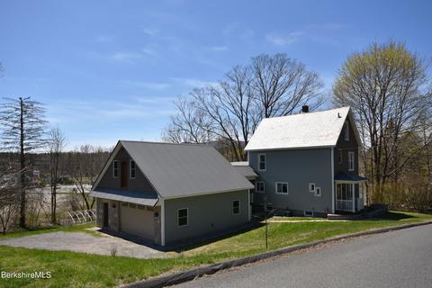 660 E Main St, North Adams, MA 01247 photo 3