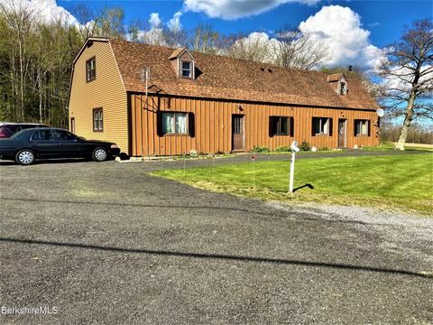 413 Mohawk Trl, Florida, MA 01247