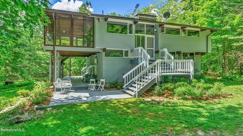176 Beech Tree Ln, Becket, MA 01223 photo 2