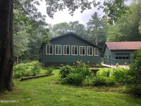 195 N Beech Plain Rd, Sandisfield, MA 01255