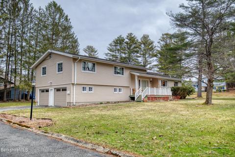 31 Trova Ter, Pittsfield, MA 01201