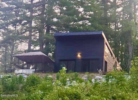390 Housatonic St # A, Lenox, MA 01240