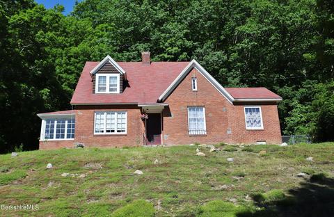 282 Church St, North Adams, MA 01247