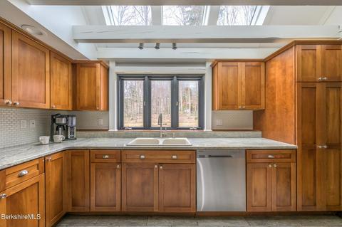 6 Cedar Ln, Lenox, MA 01240 photo 15