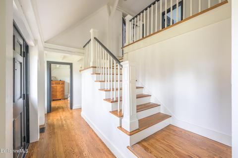 6 Cedar Ln, Lenox, MA 01240 photo 3