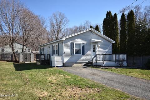 6 Louise St, Pittsfield, MA 01201
