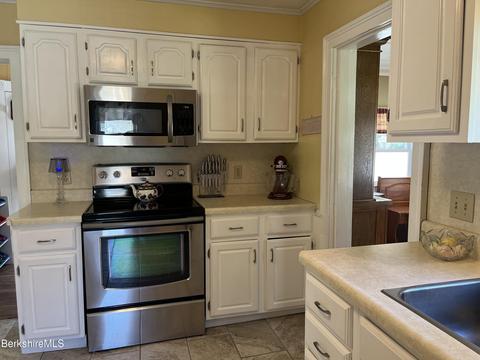 1301 Cold Spring Rd, Williamstown, MA 01267 photo 11