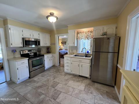 1301 Cold Spring Rd, Williamstown, MA 01267 photo 10