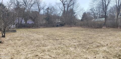 Simonds Rd, Williamstown, MA 01267