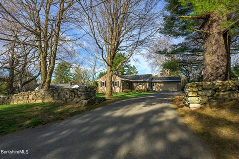 29 Valentine Rd, Pittsfield, MA 01201