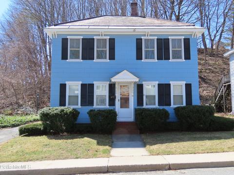 14 Elm St, Adams, MA 01220