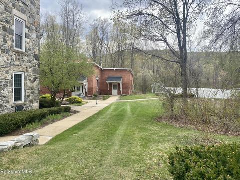 488 E Housatonic St #15, Dalton, MA 01226