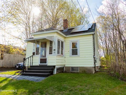 13 Vivian Ave, Pittsfield, MA 01201