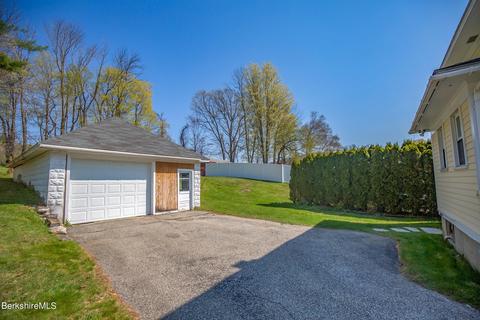 30 Elm St, Lenox, MA 01240 photo 28