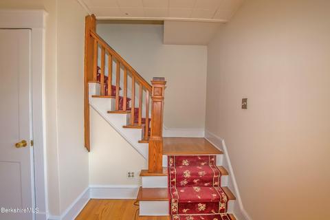 30 Elm St, Lenox, MA 01240 photo 8