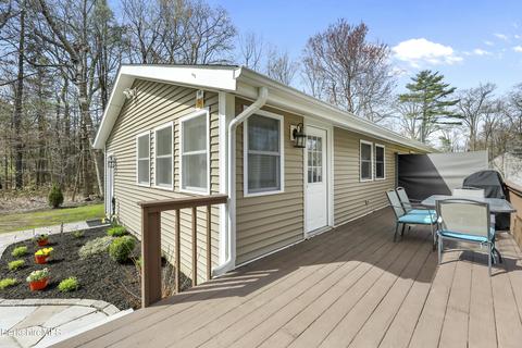 14 S Pine St, Otis, MA 01253 photo 5