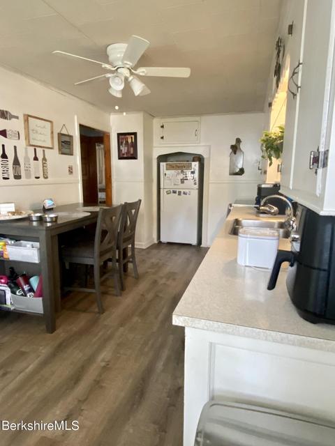 21 Beacon Ave, Pittsfield, MA 01201 photo 12