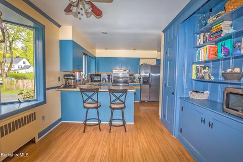 21 Roberta Rd, Pittsfield, MA 01201 photo 9