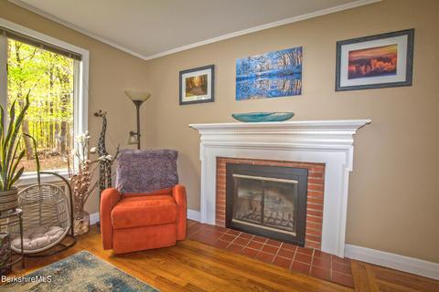 21 Roberta Rd, Pittsfield, MA 01201 photo 19