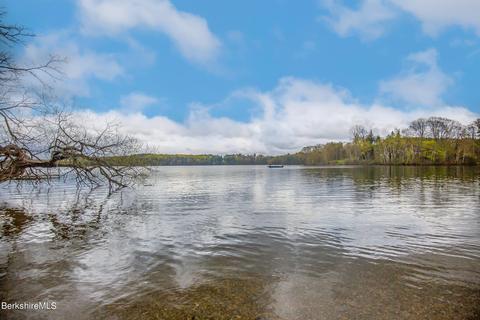 21 Roberta Rd, Pittsfield, MA 01201 photo 50