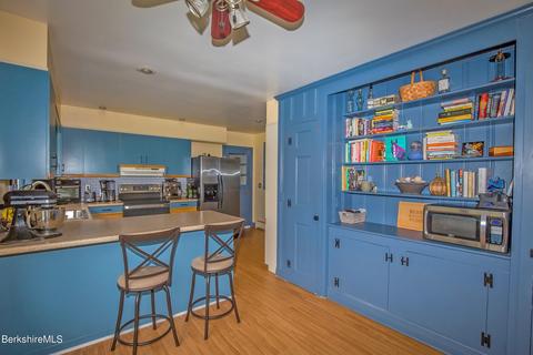 21 Roberta Rd, Pittsfield, MA 01201 photo 10