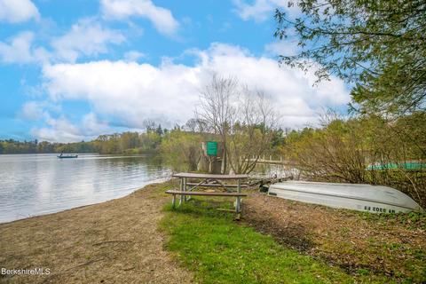 21 Roberta Rd, Pittsfield, MA 01201 photo 49
