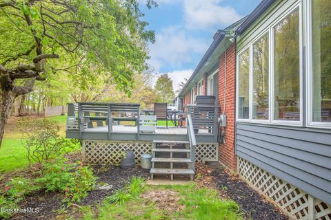 21 Roberta Rd, Pittsfield, MA 01201 photo 33