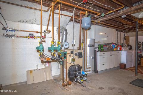 21 Roberta Rd, Pittsfield, MA 01201 photo 42