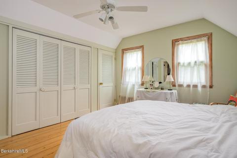 52 Cold Spring Rd, Williamstown, MA 01267 photo 32
