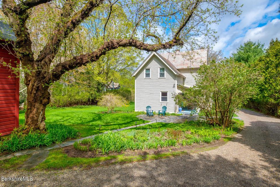  52 Cold Spring Rd, Williamstown, MA 01267 photo 5