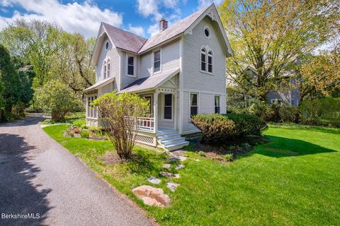 52 Cold Spring Rd, Williamstown, MA 01267