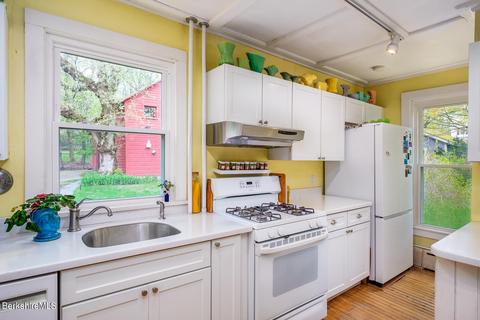 52 Cold Spring Rd, Williamstown, MA 01267 photo 27