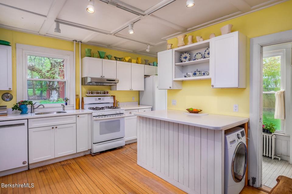  52 Cold Spring Rd, Williamstown, MA 01267 photo 25